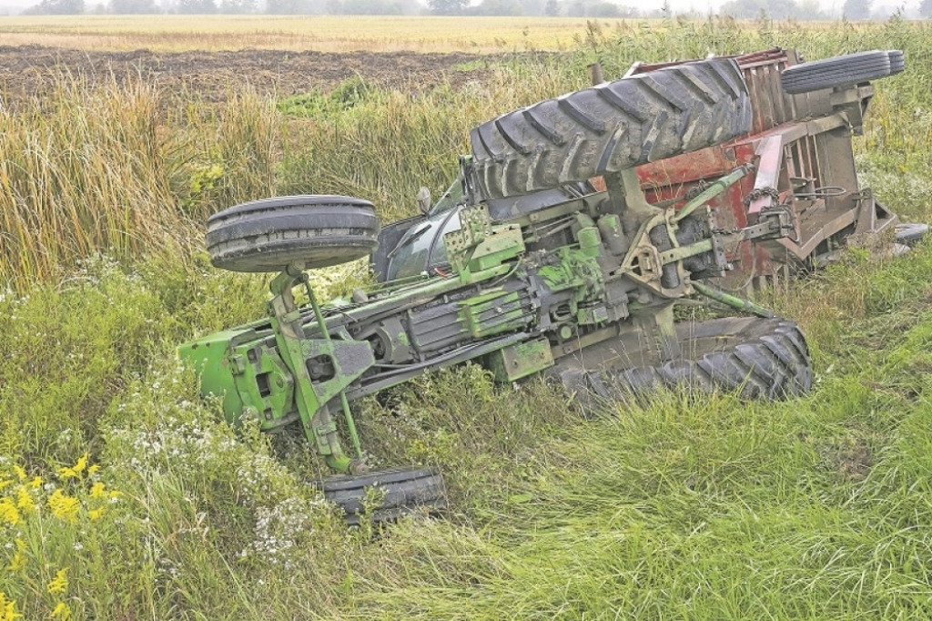 Prevrtanje traktora, traktor