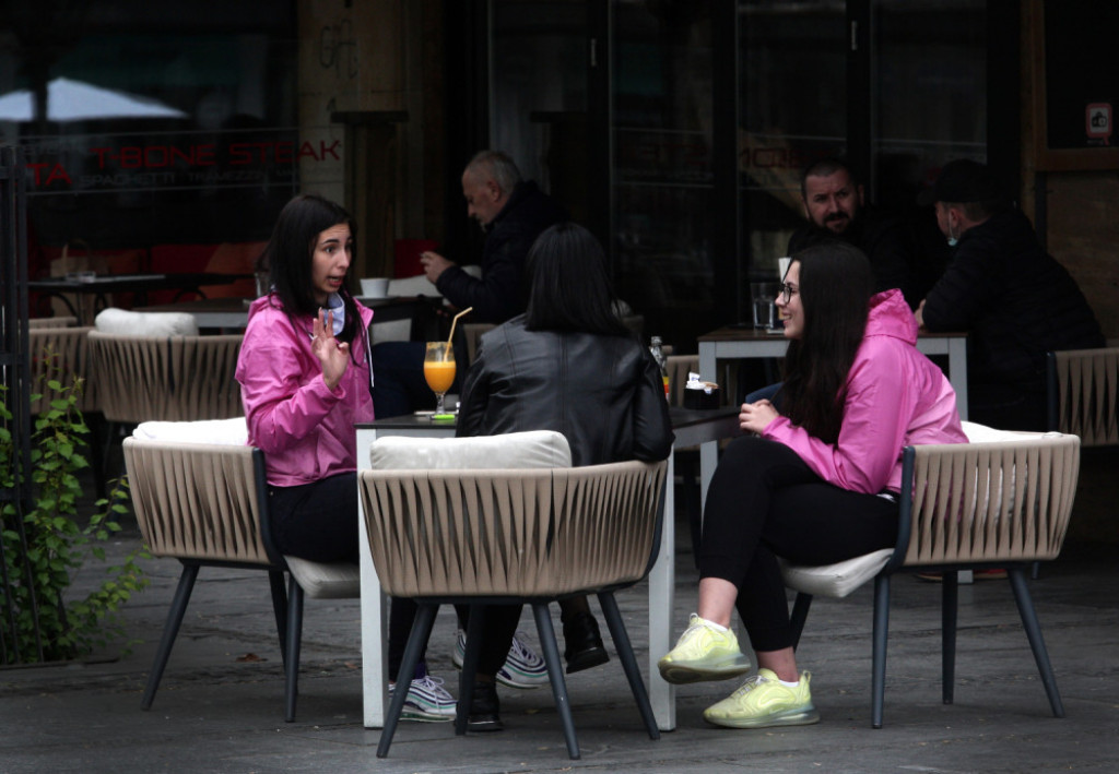 Beograd, šetnja, građani, kafići