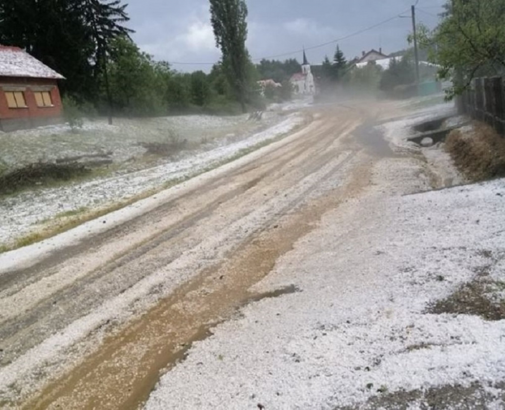 Sneg u Hrvatskoj