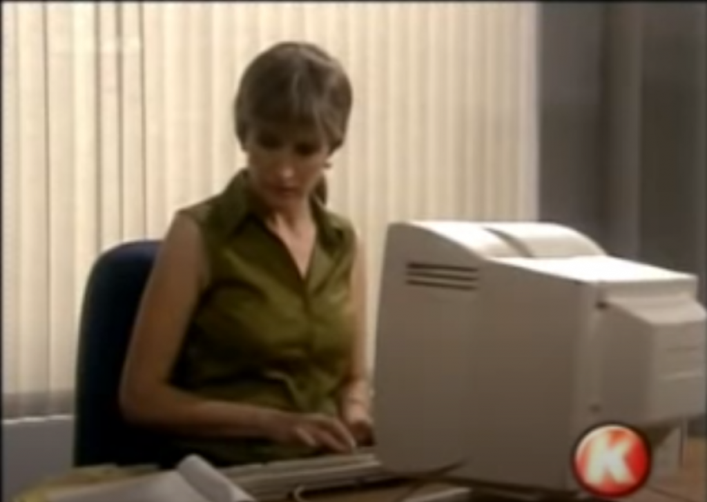 Žena za kompjuterom
