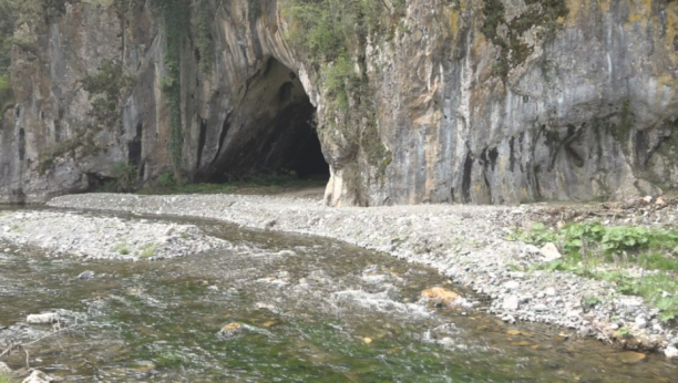 Ribnička pećina jedinstven dragulj prirode, a šalitra iz njenih šupljina korišćena za pravljenje baruta u Prvom srpskom ustanku (FOTO)