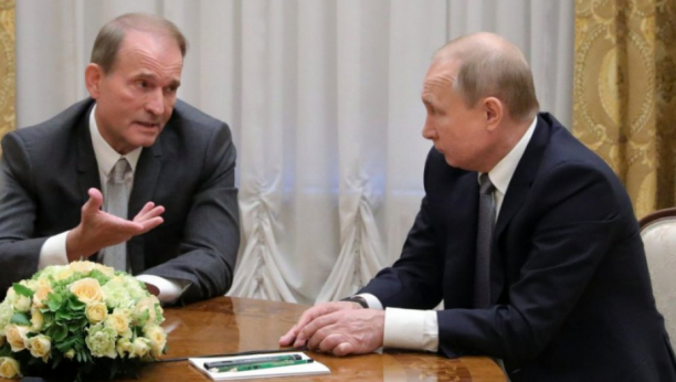 PUTIN PUŠTA KUMA NIZ VODU? Kremlj odbio da razmeni zarobljenike za kontroveznog milionera Viktora Medvedčuka