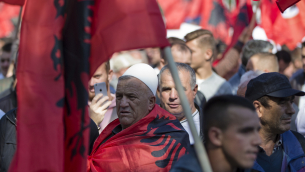AMBASADORKA SRBIJE PRI UNESKU: Kulturna i verska dobra na Kosovu su u opasnosti
