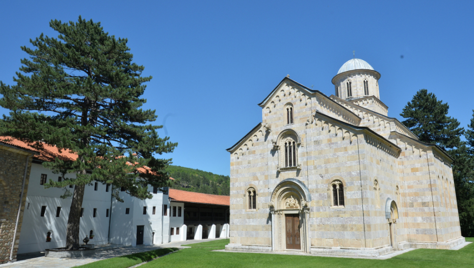 ALBANSKI TERORISTI IZVRŠILI DIVERZIJU Na meti se našao manastir Dečane