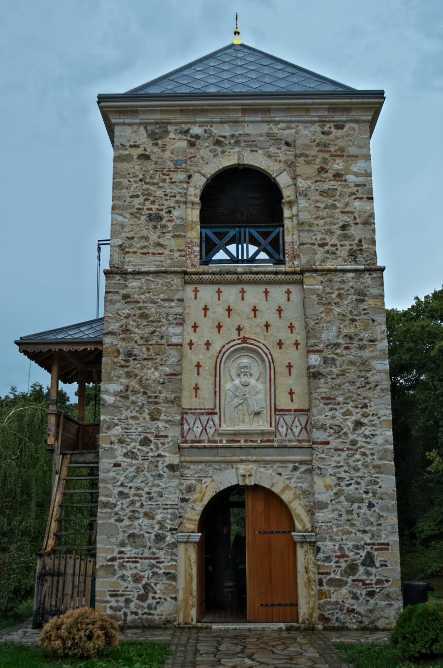 HOPOVO - SRPSKI MANASTIRI „BLIZANCI“ U VOJVODINI Svetilište u kome se zamonašio Dositej Obradović