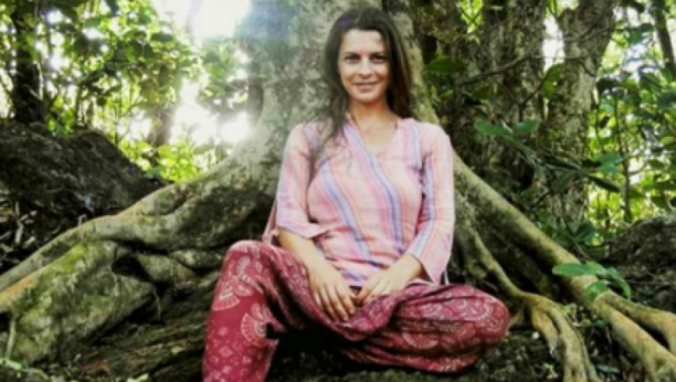Popularna glumica domaćih serija udala se u Indiji za učitelja joge, dala sinu ime Tesla i potpuno se transformisala