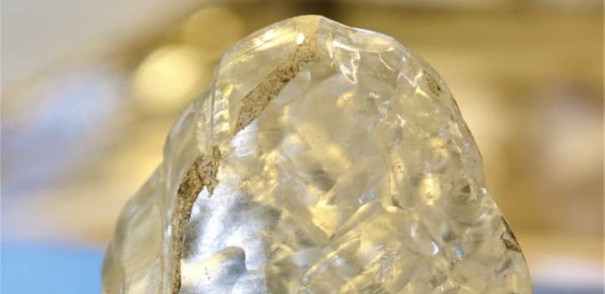ZA NOĆ POSTALI MILIJARDERI Dijamant od 1.098,30 karata pronađen u rudniku!