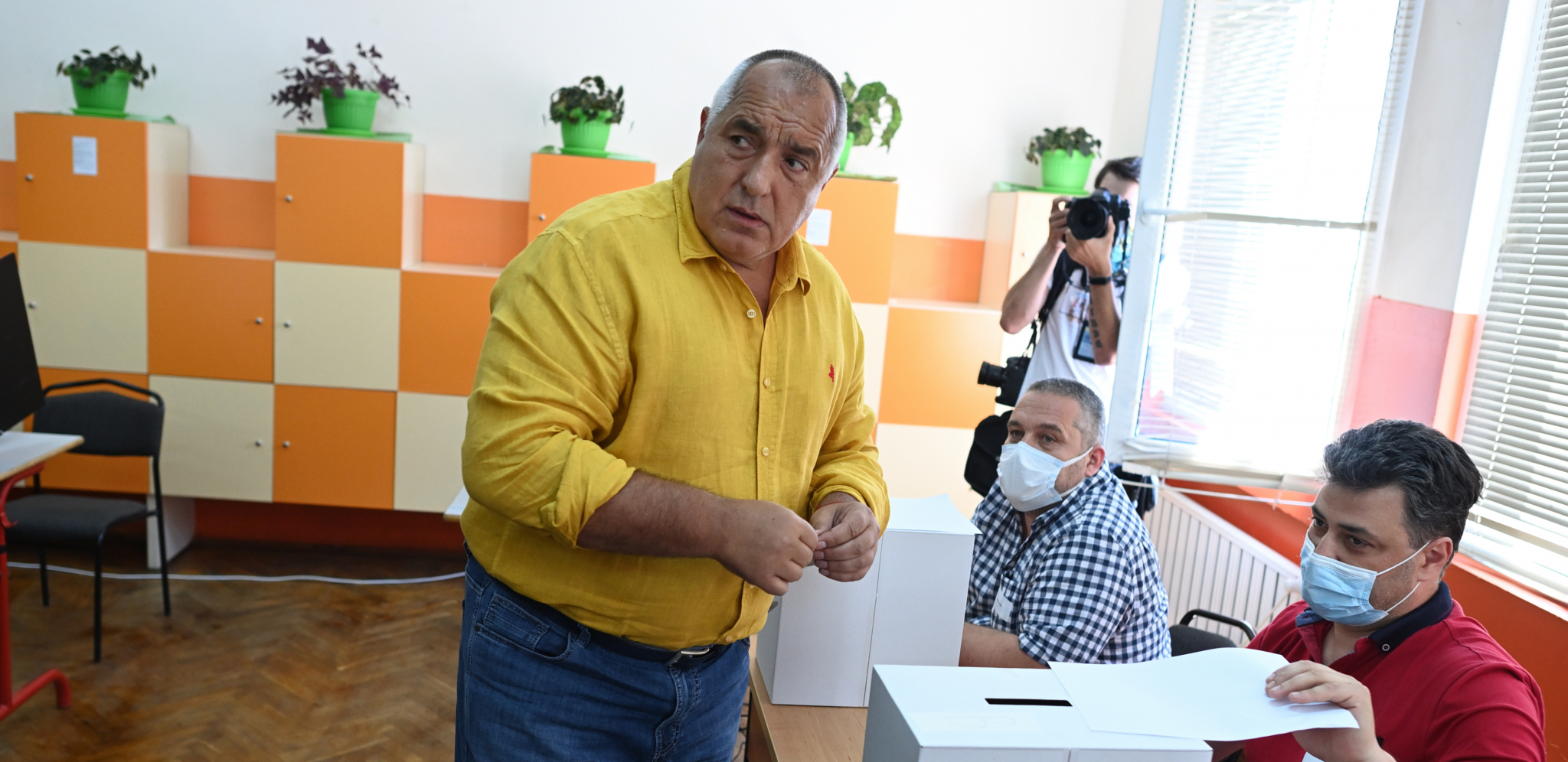 FOTO FINIŠ U BUGARSKOJ! Ostalo je još 10 odsto glasova, Bojko gricka nokte zbog TV voditelja!