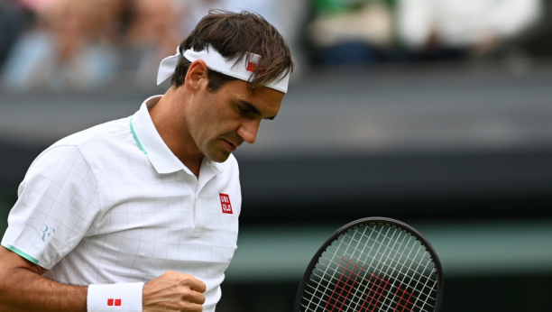 LJUDI, PA ON JE STAR! Jedna fotografija Rodžera Federera šokirala njegove navijače! (FOTO)