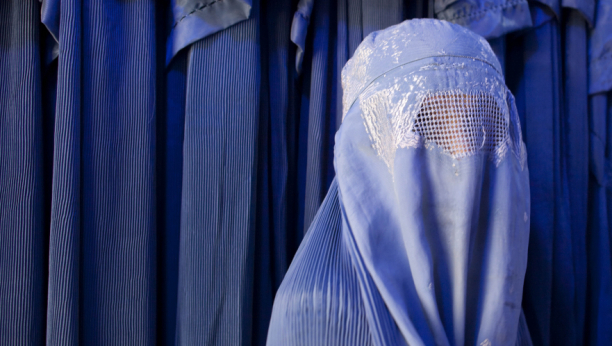 ŽENE TRETIRAJU GORE NEGO ŽIVOTINJE Talibani obećavaju "ženska prava u okviru šerijata", a ovo je spisak 29 strogih pravila kojih moraju da se pridržavaju!