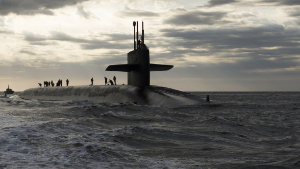 MOĆNO ORUŽJE U PUTINOVIM RUKAMA Podmornica "Belgorod" predata ruskoj mornarici (VIDEO)