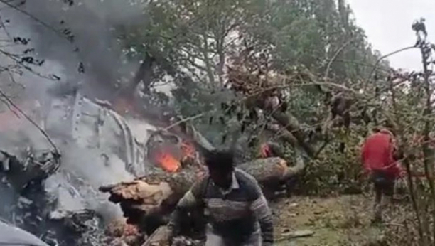 SRUŠIO SE Mi-17 Načelnik štaba odbrane bio u njemu - užas u Indiji (VIDEO)