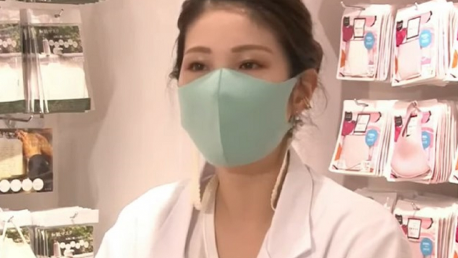 SVAKO ĆE MOĆI DA PROVERI DA LI IMA KORONU Japanci napravili maske koje svetle ako postoji prisustvo virusa!