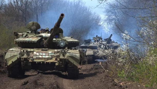 PUMPANJE ORUŽJEM NE PRESTAJE Francuska šalje Ukrajini tenkove AMX 10-RC