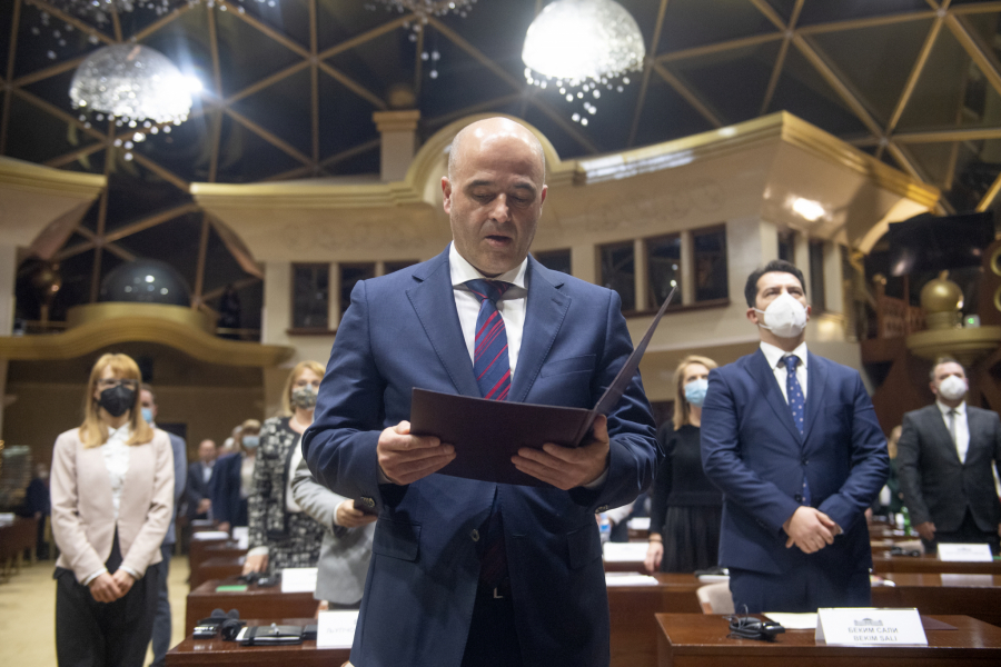 Izabrana nova vlada Severne Makedonije: Ovaj čovek menja ZAEVA!