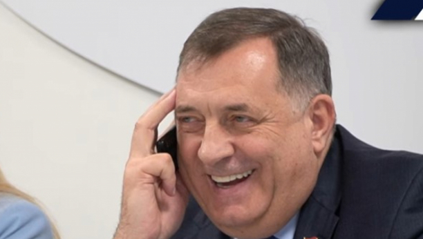 "DRAGANE, MILE JE, JESI ŽIV, SUNCE TI?" Dodik prekinuo konferenciju i nazvao Čovića - urnebesan razgovor! (VIDEO)