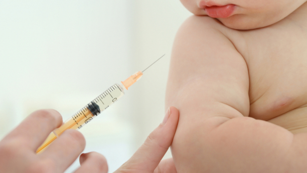 NEMA RAZLOGA ZA BRIGU: MMR vakcina potpuno bezbedna i ispitana