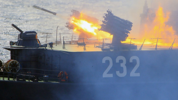 RUSKA VOJSKA SPREČILA BEKSTVO VOĐA "AZOVA" Mornarica gađala i zarobila brod koji je pokušao da probije blokadu
