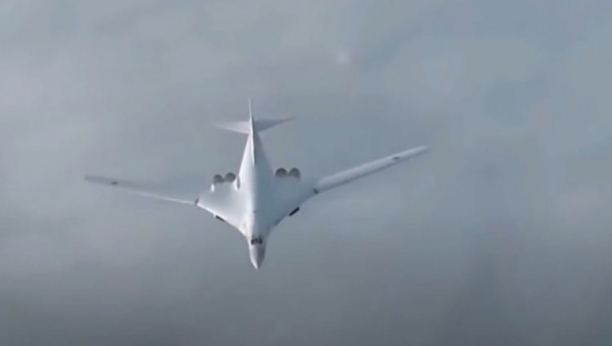 STIŽE NOVI RUSKI BOMBARDER Tu-160M Prva letelica na svetu sa raketama za lansiranje unazad (FOTO, VIDEO)