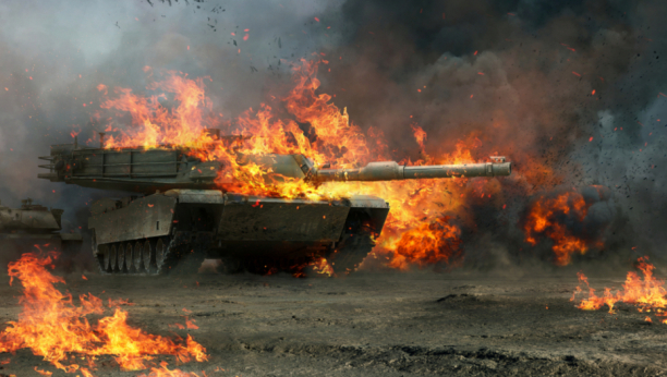 OSTALI SAMO DUGMIĆI Ukrajinski tenk krenuo u jednom pravcu, pa ga Rusi razneli u više smerova (VIDEO)
