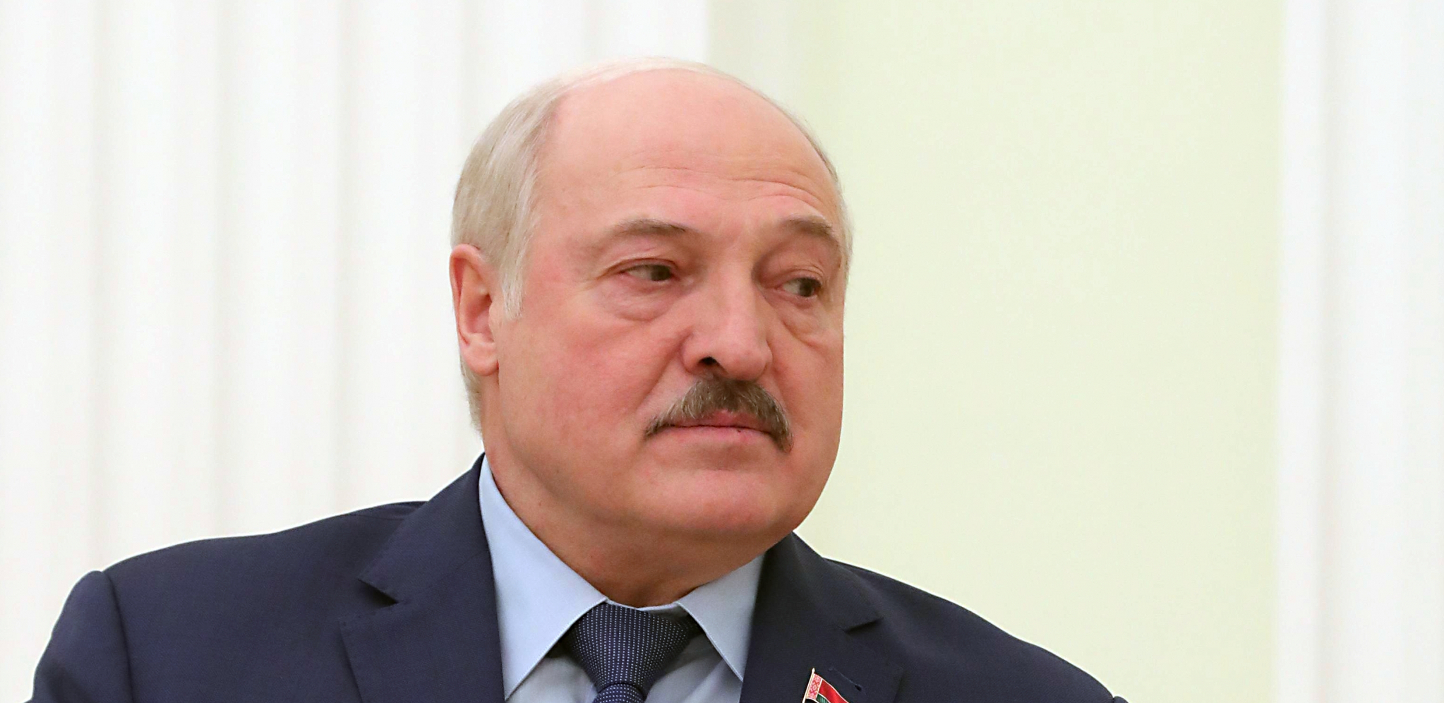 UDARAC PALICOM U LICE Povređen Aleksandar Lukašenko (FOTO/VIDEO)