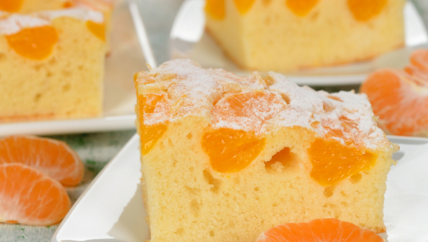 BRZO, JEFTINO, A TAKO UKUSNO Fantastičan kolač sa mandarinama, poslastica za čistu desetku! (VIDEO)