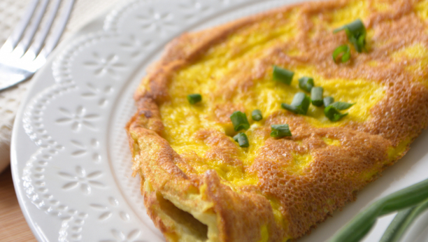 NAPRAVITE NAJUKUSNIJI DORUČAK: Francuski omlet je klasika, ali se veoma lako sprema i deca ga obožavaju