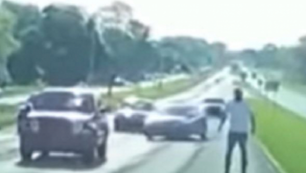 DRAMA NA PUTU Dečak (7) kolima krenuo po sladoled, vozači ga jedva zaustavili, ostali u šoku kada je uradio ovo (VIDEO)