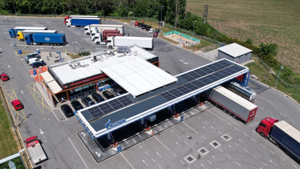 Predstavljen projekat "Solarni paneli" na benzinskim stanicama NIS-a