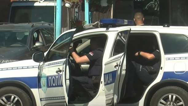 POLICIJA PRONAŠLA DROGU NA NEVEROVATNOM MESTU Penzioner iz Beograda skrivao milion evra u kući na Vračaru