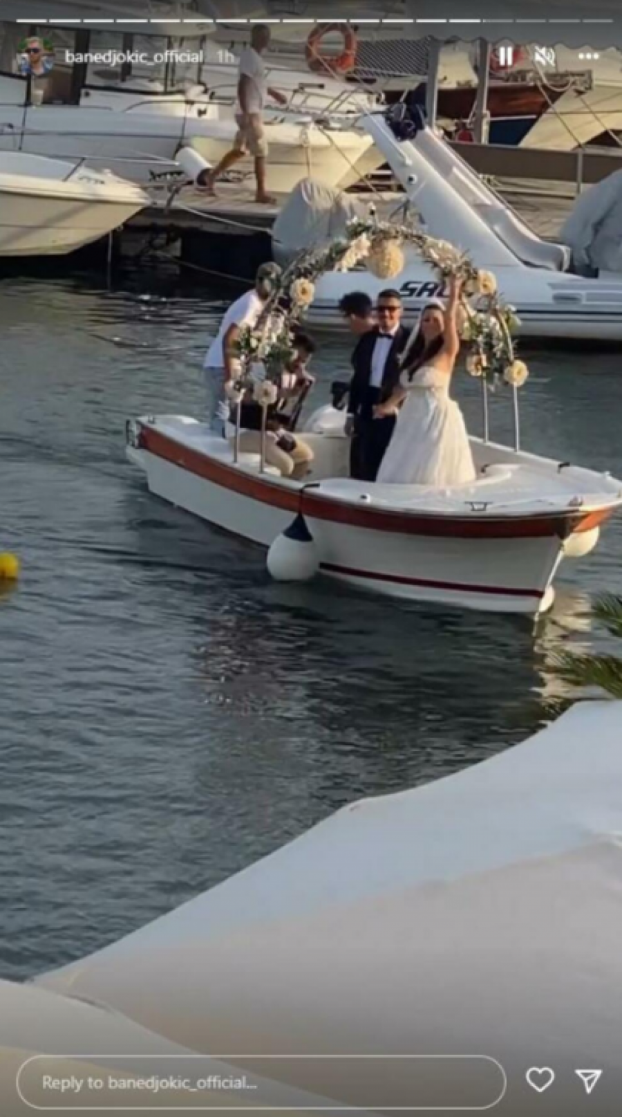 UDALA SE BIVŠA RIJALITI UČESNICA Izgovorila sudbonosno da, svadba održana na plaži u Italiji, a ovo su svi detalji