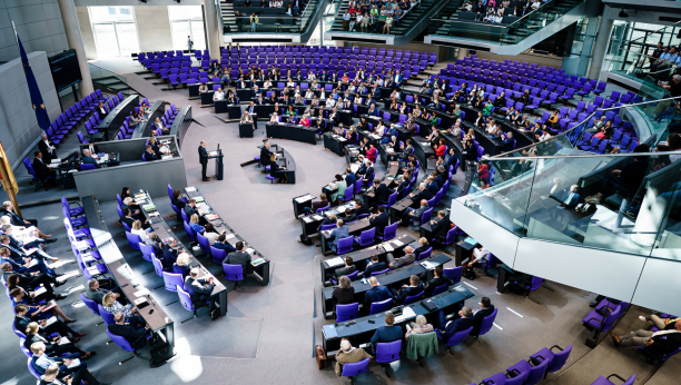 NEMCI ŠALJU MILIJARDE ZELENSKOM Bundestag usvojio uredbu, novac izdvajaju direktno iz budžeta