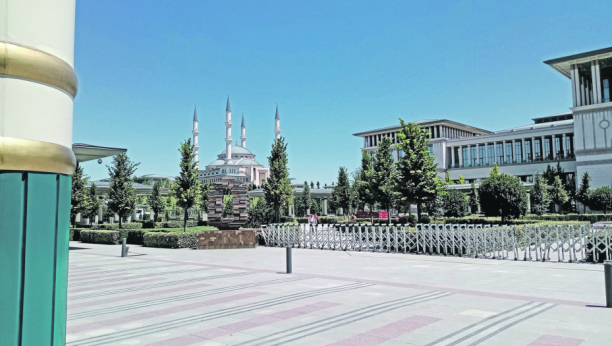 ALO! U GLAVNOM GRADU TURSKE Grad ponosa - od Ataturka do Erdogana (FOTO)