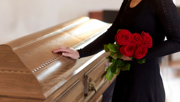 PRETUŽNO Poznati glumac preminuo, prijatelji prikupljaju novac da bi mogli da ga sahrane