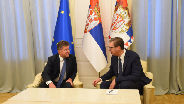PREDSEDNIK U DAVOSU Vučić se danas sastaje sa Lajčakom!