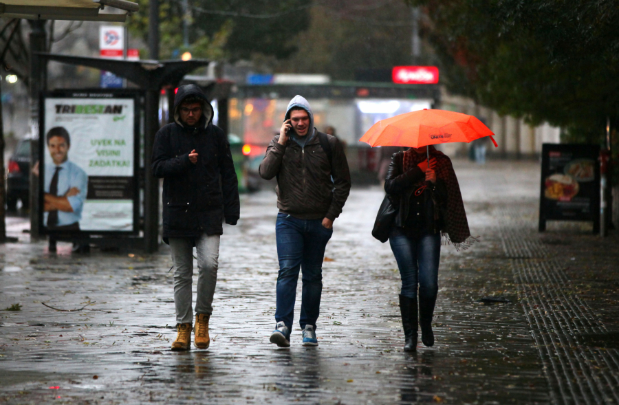 HITNO UPOZORENJE RHMZ: Evo koje delove Srbije će pogoditi oluja