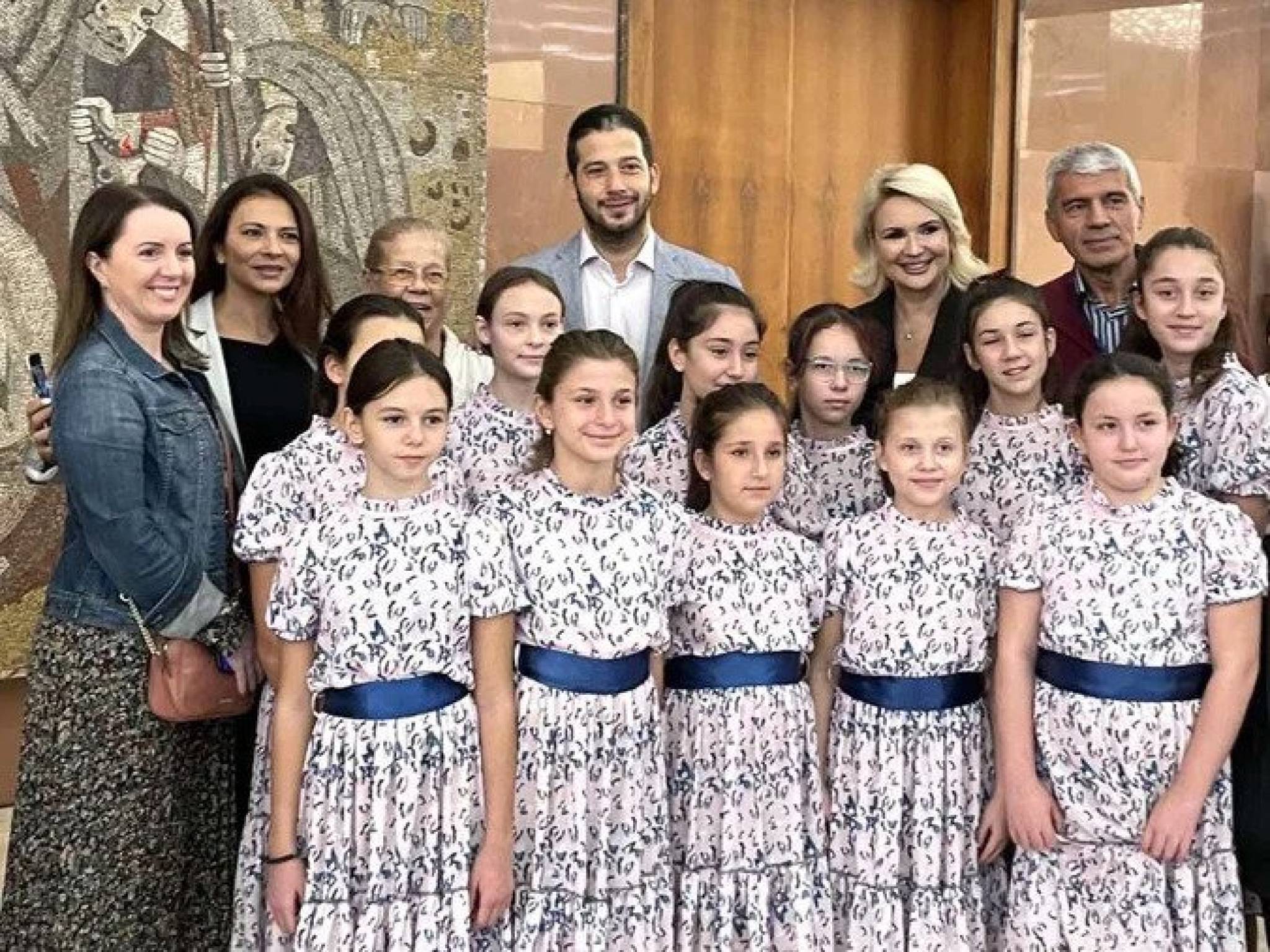 Ministar Udovičić sa decom iz Evrope - Beograd će narednih dana biti prestonica radosti i druženja (FOTO)