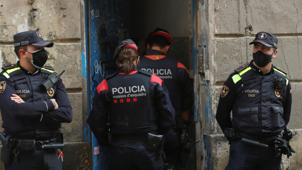 POLICIJA RAZBILA SRPSKO-ŠPANSKU BANDU NARKO-DILERA Gajili travu u vili kod Madrida, a ono što su tamo zatekli šokiralo ih je!