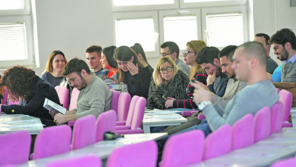 MESEČNO 15.000, BESPLATAN SMEŠTAJ I HRANA Konkurs za dodelu studentskih stipendija srpskim stuidentima iz država u regionu