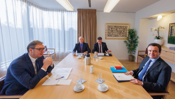Lajčak u Davosu na odvojenim sastancima sa Kurtijem i Vučićem