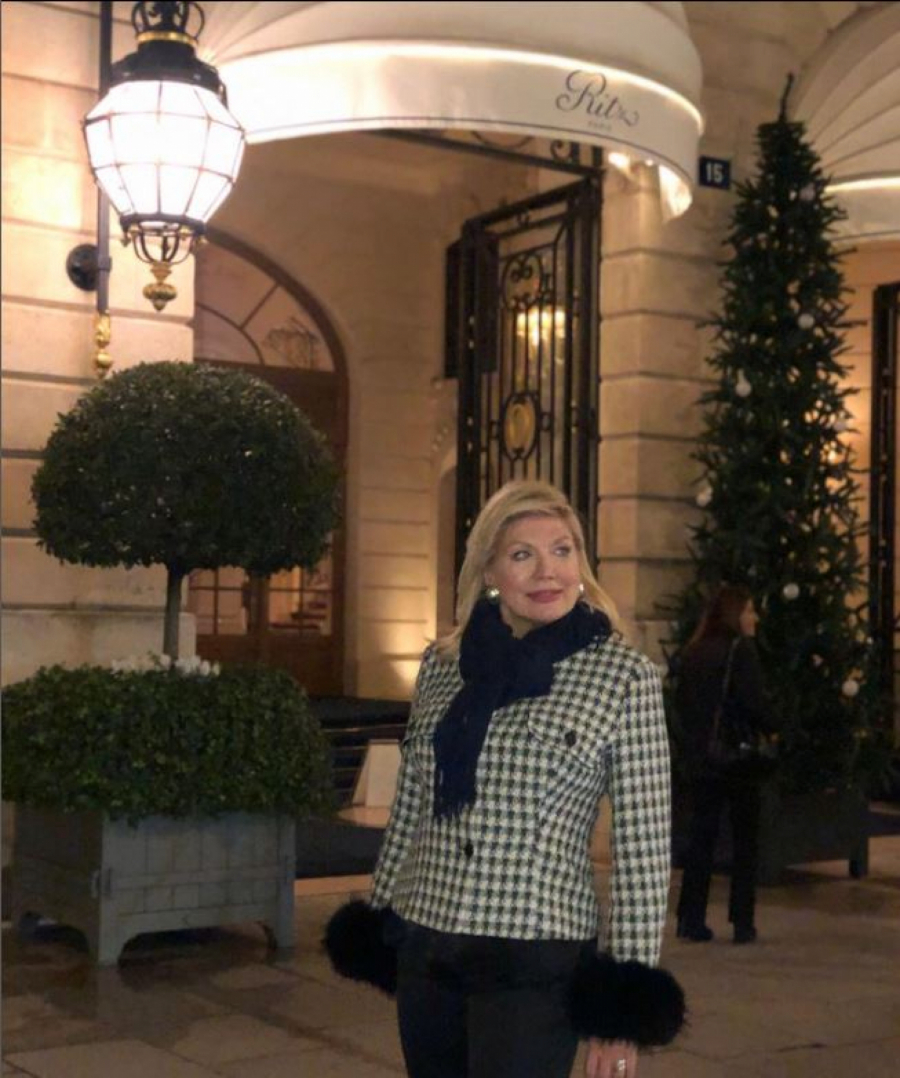 POSLALA RAZGLEDNICU Suzana Mančić otputovala u Pariz, pa poručila da je zahvalna na ovome  (FOTO)