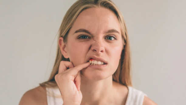 AKO PIJETE OVE LEKOVE, OBAVEZNO KOD STOMATOLOGA Od tableta koje koristi većina Srba dolazi do promene na zubima