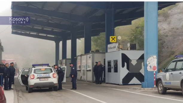 INCIDENT NA JARINJU: Tzv. kosovska policija zadržala sanitet sa pacijentom, vratili ga zbog "isteklih KM registracija"