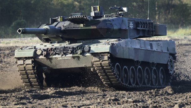 "LEOPARDI" DOŽIVELI FIJASKO Teška blamaža za nahvaljene tenkove u Ukrajini (FOTO)