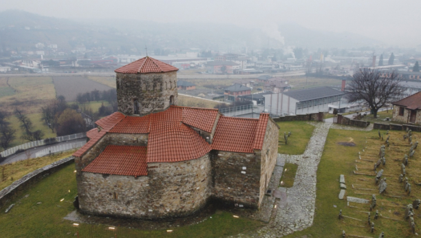 OVDE SU KRŠTENI SINOVI NEMANJIĆA Pogledajete kako izgleda ova veličanstvena i najstarija crkva u Srbiji (FOTO)