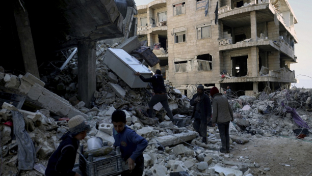 SRAMOTNO Kako je "Šarli Ebdo" prikazao nesreću i patnju stradalih u zemljotresu u Turskoj je bolesno