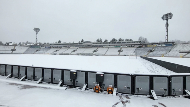 OVAKO IZGLEDA ZAVEJANA HUMSKA Stadion Partizana prekriven snegom (FOTO)