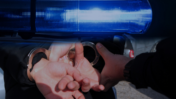 REŠAVALI TESTOVE UMESTO UČENIKA NA MUP-OVOJ APLIKACIJI Masovno hapšenje u auto-školi!