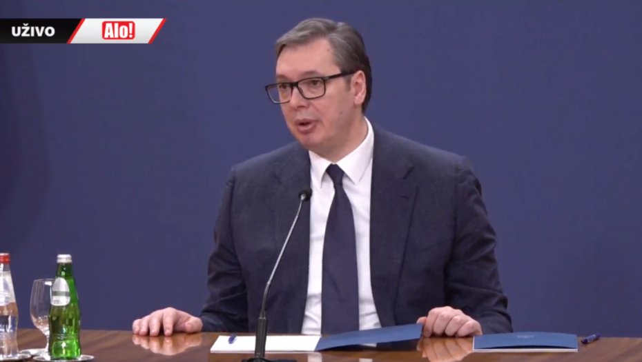 "BESTIĐE! JA SAM KRIV ŠTO NIKO NIJE REAGOVAO" Vučić progovorio o sramnom tekstu Danas-a o bombardovanju RTS-a