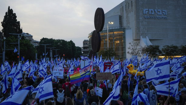 IZRAELCI NE ODUSTAJU Desetine hiljada ljudi na ulicama (FOTO)